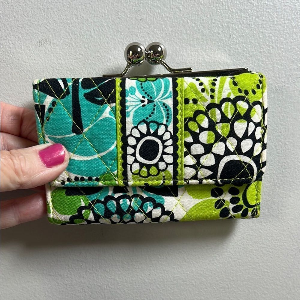 Vera Bradley Limes Up Quilted Kisslock Wallet
